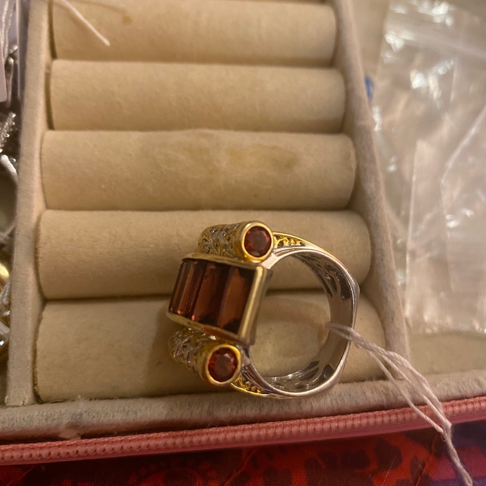 A TRUE STATEMENT RING SIZE 8 - Picture 6 of 11